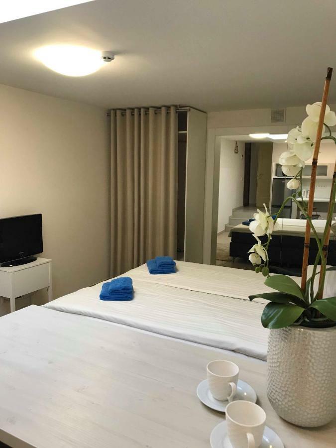 Home Of Health And Beauty Palanga Esterno foto